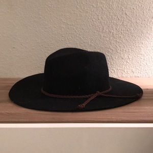 Felt wide brim hat